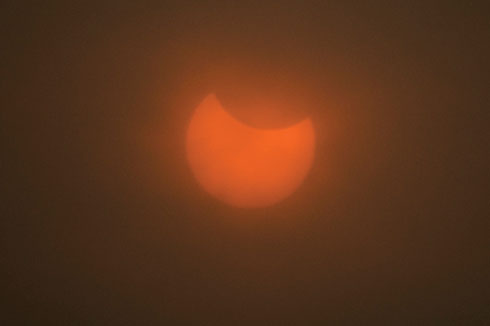 eclipse1a.jpg